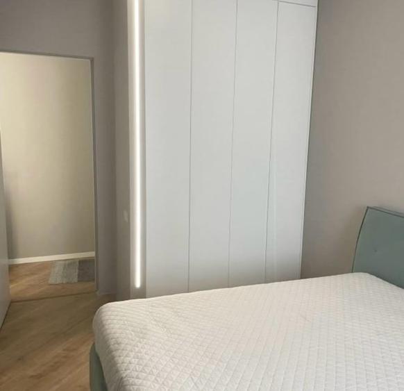 Apartament cu 3 camere decomandat, mobilat în Pipera