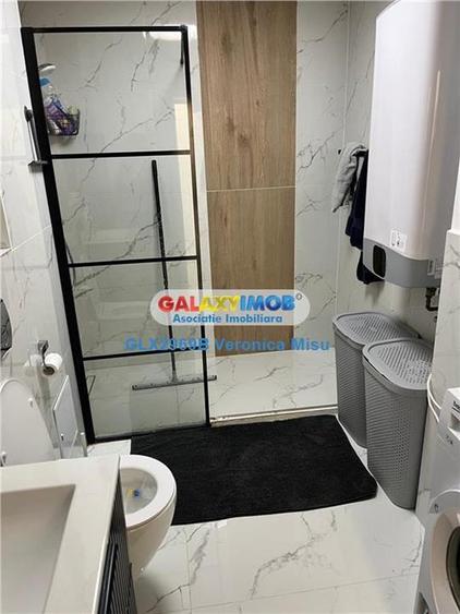 Apartament cu 3 camere decomandat, mobilat în Unirii
