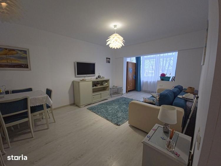 Apartament cu 3 camere, mobilat în Faleza Nord