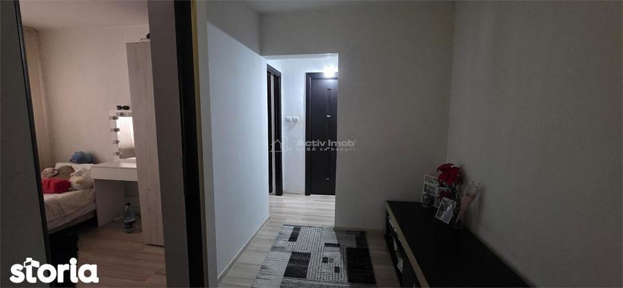 Apartament cu 2 camere în Micro 6
