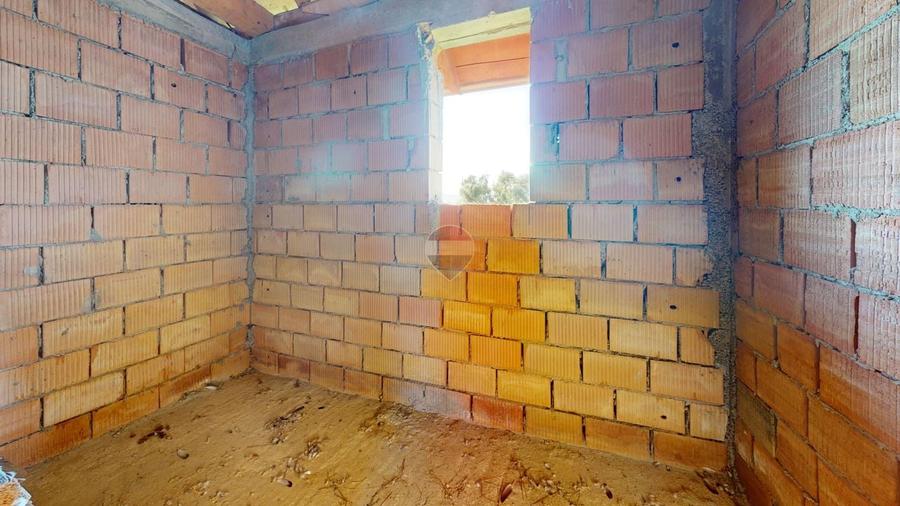Casă individuală cu 5 camere cu Teren 1000 Mp în Cristian