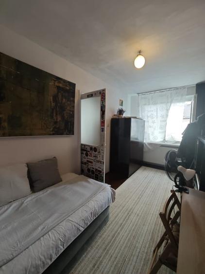 Apartament cu 4 camere decomandat, mobilat în Săsar