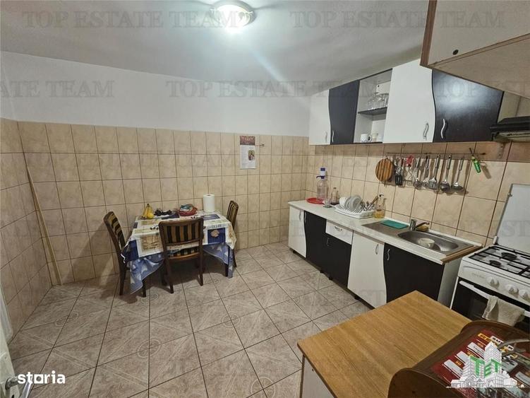Casă cu 4 camere în Dudu