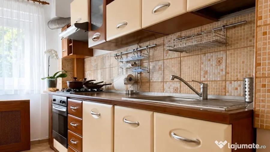 Apartament cu 2 camere decomandat în Banu Manta