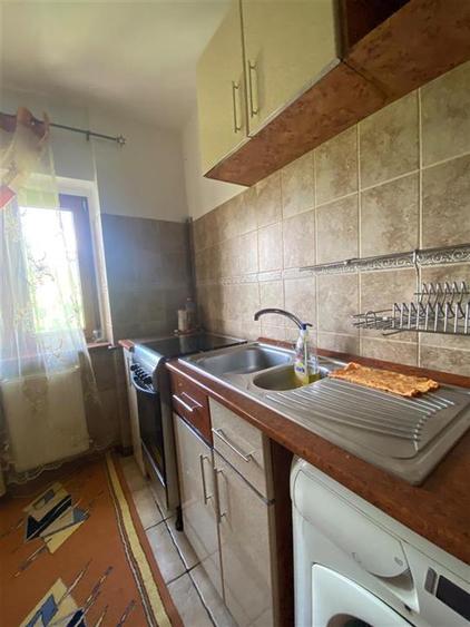 Apartament cu 3 camere decomandat, mobilat în Păcurari