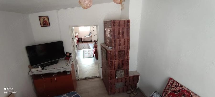 Casă cu 4 camere cu Teren 700 Mp în Fundeni