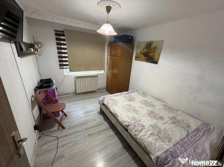 Apartament cu 3 camere decomandat în Tomis III