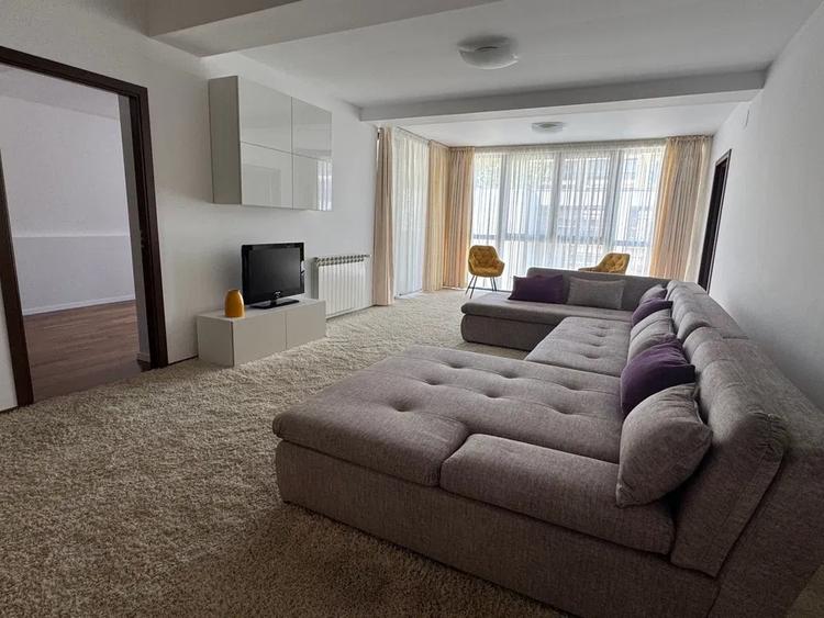Apartament cu 3 camere decomandat, mobilat în Herăstrău
