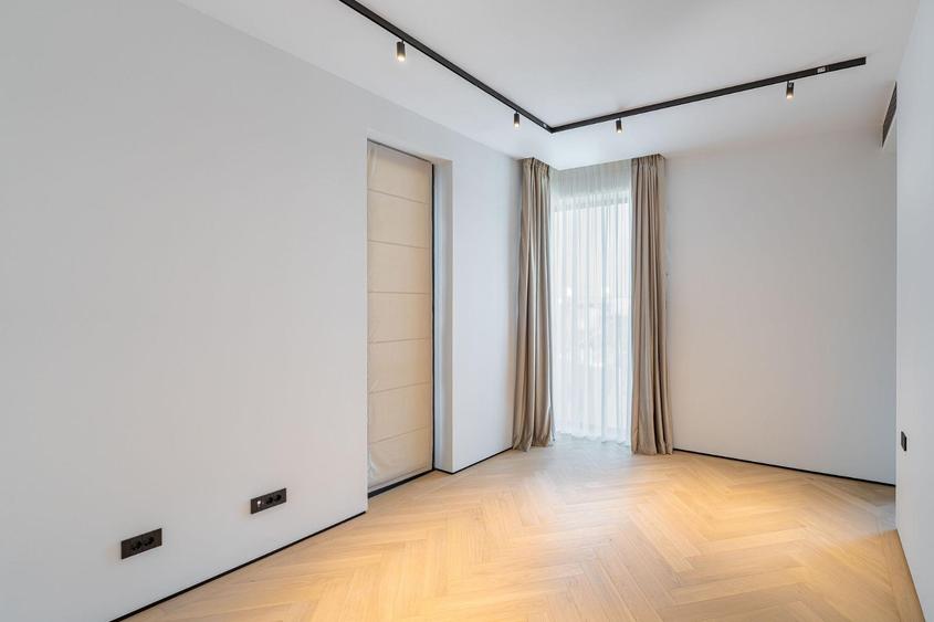 Casă individuală cu 8 camere cu Piscina în Pipera