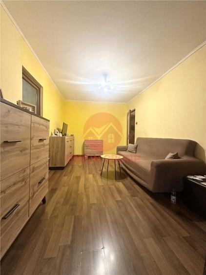 Apartament cu 2 camere semidecomandat în Casa de Cultură