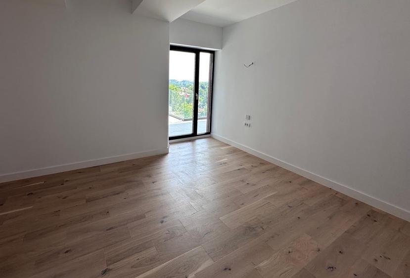 Apartament cu 2 camere în P-ta Presei Libere