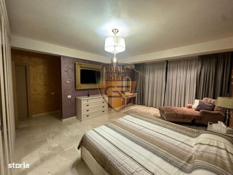 Apartament cu 4 camere decomandat în Central