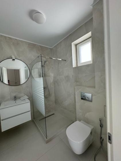 Duplex cu 5 camere cu Teren 225 Mp în Central