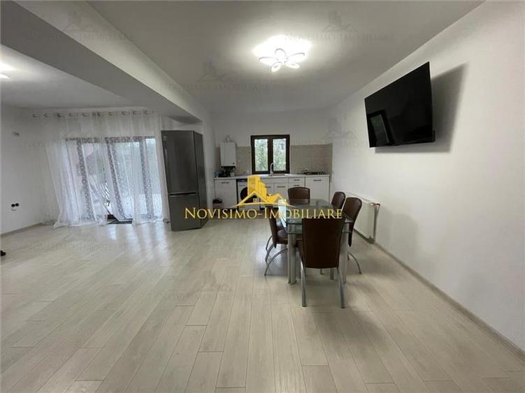 Duplex cu 4 camere cu Teren 800 Mp în Strejnicu