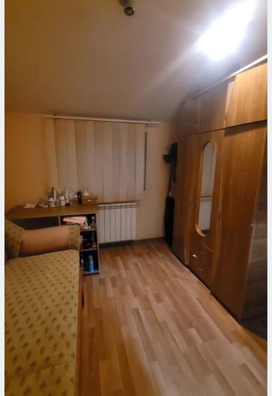 Apartament cu 2 camere decomandat în Lisaura