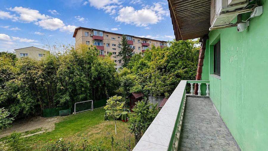 Apartament cu 2 camere decomandat în Girocului
