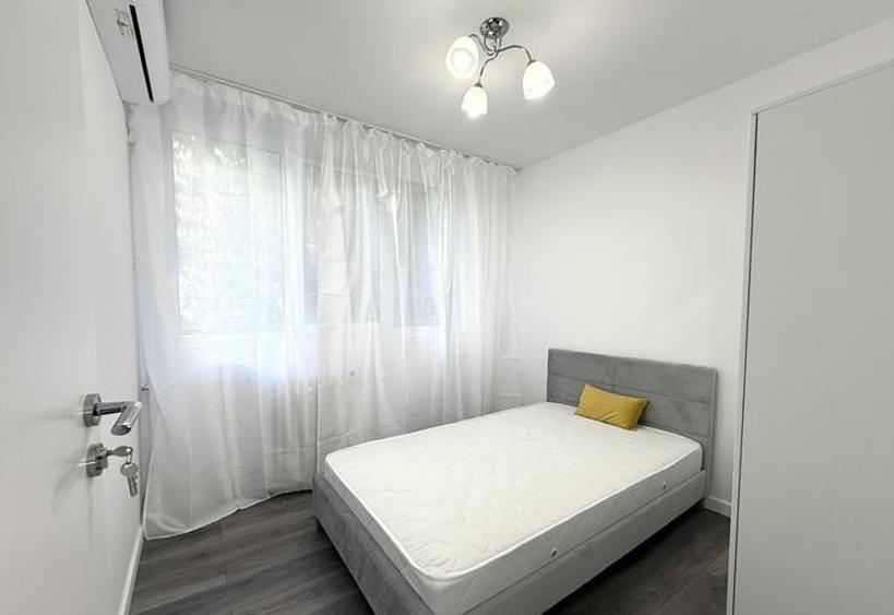 Apartament 4 camere renovat etaj 3 metrou Romancierilor - 5