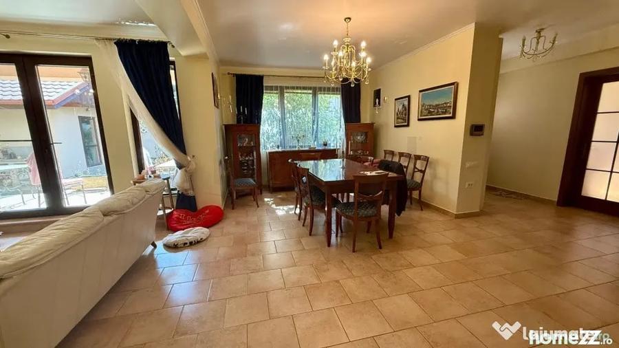Casă cu 6 camere cu Teren 500 Mp în Mogoșoaia