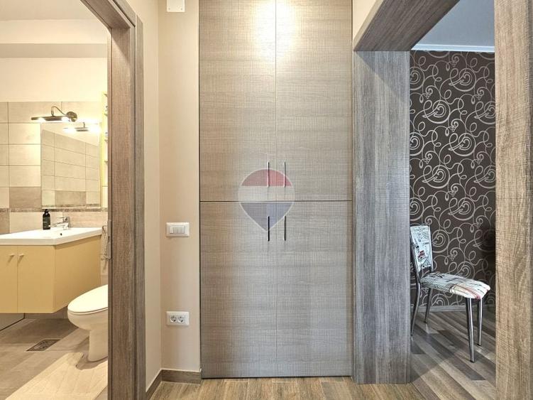 Apartament cu 2 camere semidecomandat, mobilat în Dacia