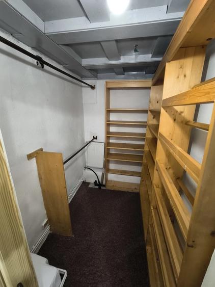 Apartament cu 3 camere semidecomandat în Trei Stejari