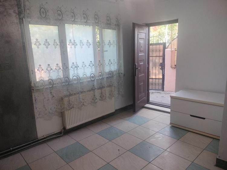 Casă cu 1 camere în Central
