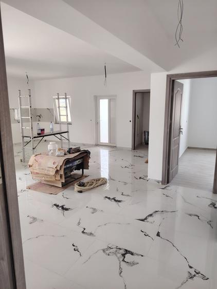 Casă cu 3 camere cu Teren 400 Mp în Oșorhei