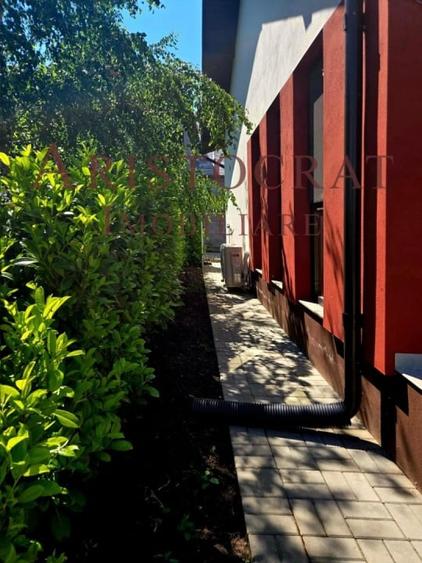 Casă cu 3 camere cu Canalizare în Corbeanca
