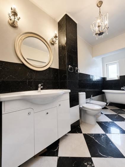 Apartament cu 4 camere decomandat, mobilat în Tomis Nord
