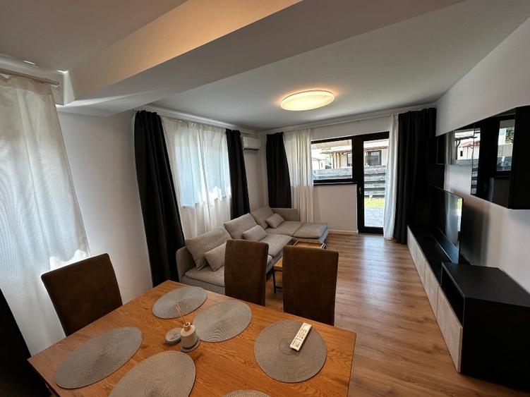 Duplex cu 5 camere cu Canalizare în Corbeanca