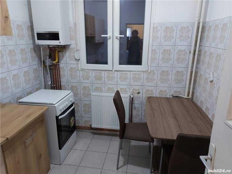 Apartament cu 2 camere decomandat, mobilat în Medicină
