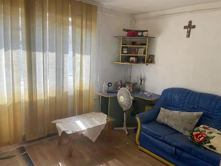 Apartament cu 2 camere semidecomandat în Exterior Vest