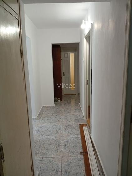 Apartament 4 camere de vanzare Victoriei