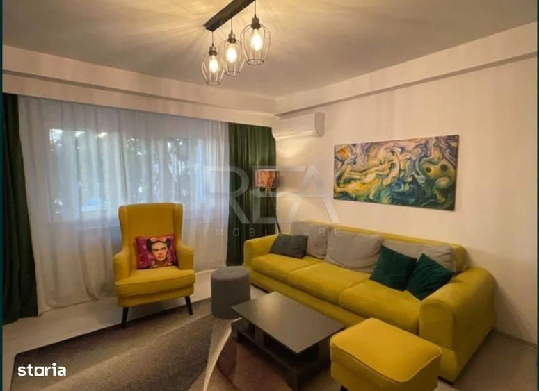 Apartament cu 3 camere decomandat în Sebastian