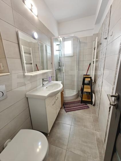 Apartament cu 2 camere decomandat, mobilat în Ultracentral