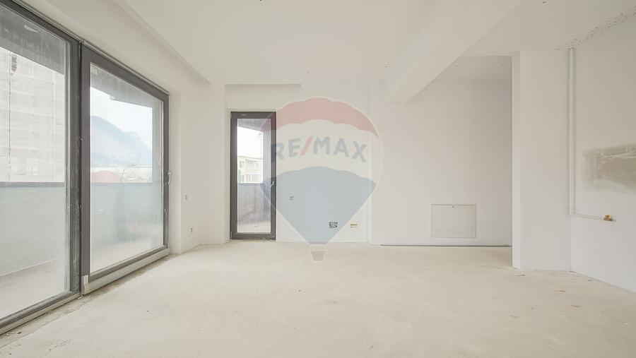 Apartament cu 2 camere decomandat în Centrul Civic