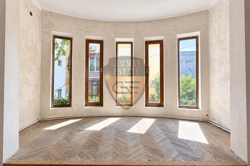 Apartament cu 4 camere în Peninsula