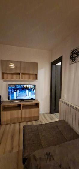Garsonieră decomandată în Muncii
