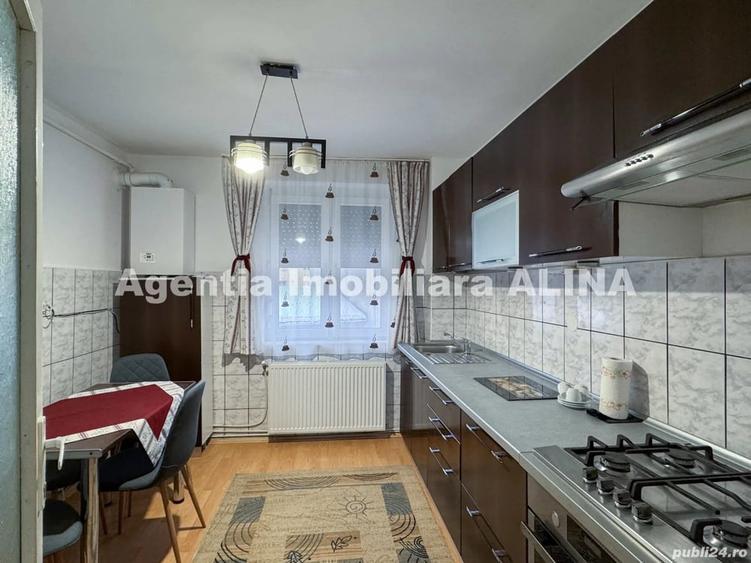 Apartament cu 3 camere decomandat în Progresul