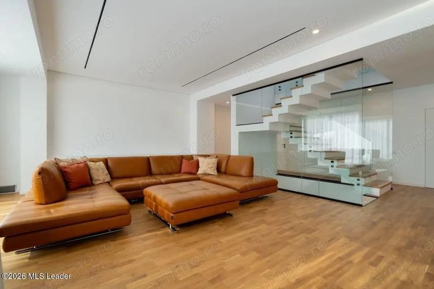 Iancu Nicolae - Vila high-end pe malul lacului, Gradina cu Ponton - 6