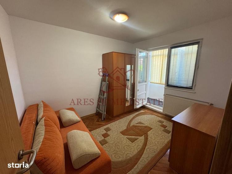 Apartament cu 3 camere în Complex Studențesc