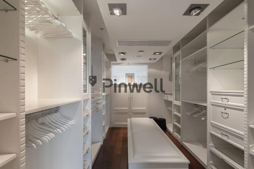 Penthouse cu 5 camere semidecomandat, mobilat în Lacul Tei