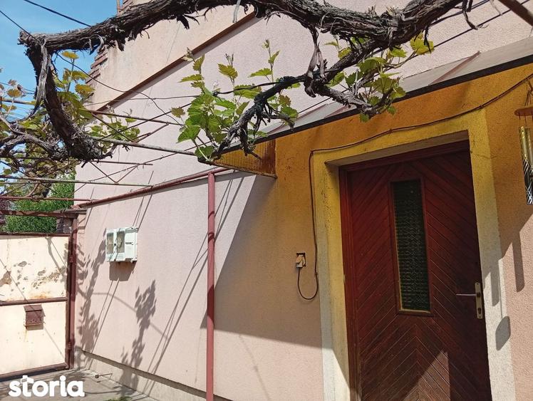 Casă cu 3 camere cu Teren 370 Mp în Funcționarilor