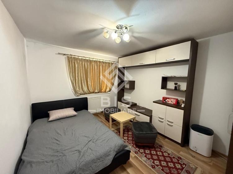 Garsonieră decomandată în Central