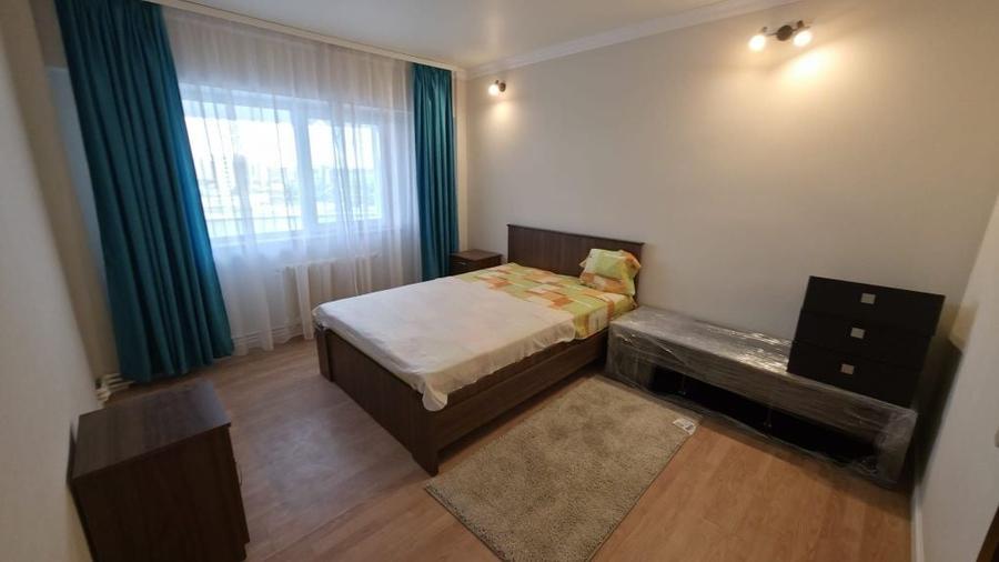 Apartament cu 3 camere decomandat în Valea Moșneagului