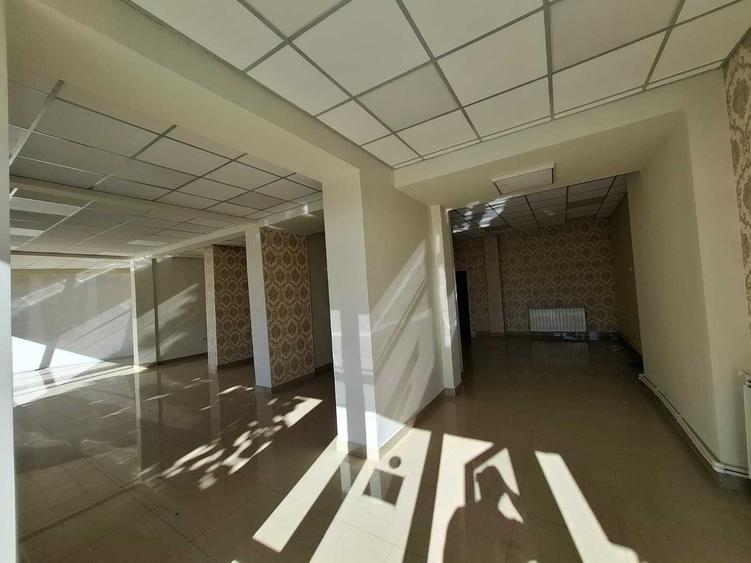 Spațiu comercial, de 170 mp, în Alexandru cel Bun