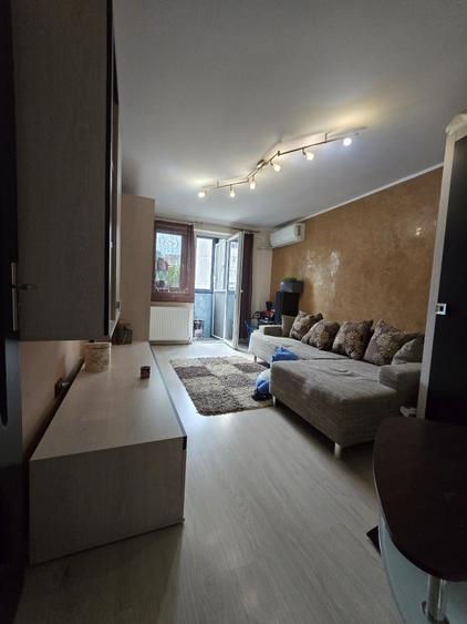Apartament cu 2 camere decomandat în Archia