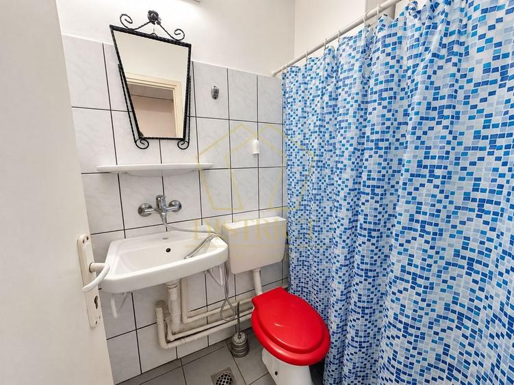 Garsonieră decomandată, mobilată în Olimpia-Stadion