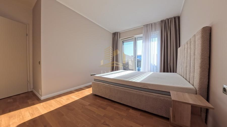Apartament cu 2 camere semidecomandat, mobilat în Mărăști