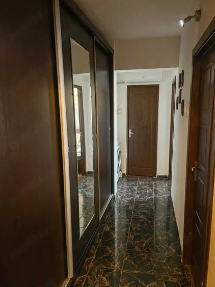 Apartament cu 3 camere decomandat în Nord