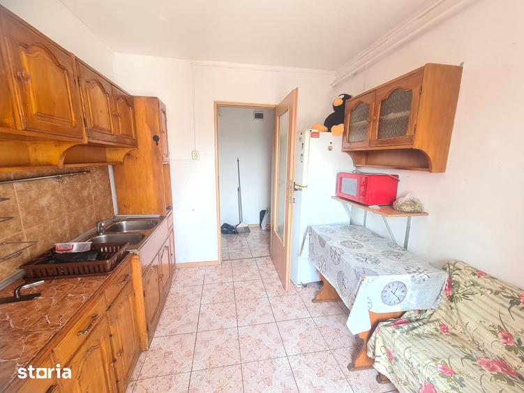 Apartament cu 2 camere semidecomandat în Republicii